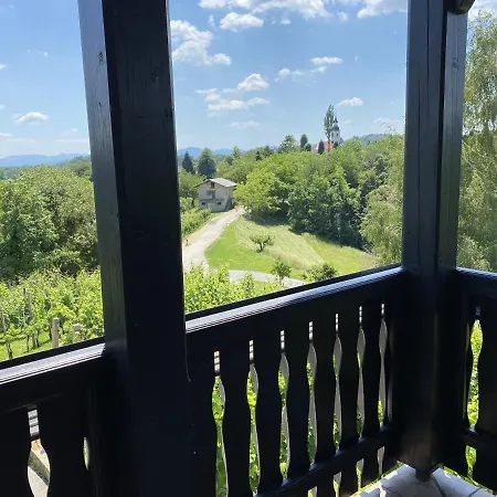 Miha'S Little Hill With Hot Tub & Sauna